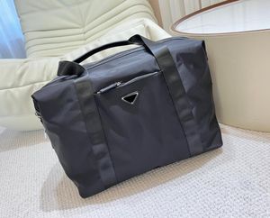 Designer-Reisetaschen aus 5A-Qualitäts-Nylon, Saffiano-Tragetasche, Luxus-Gepäcktasche, Buchstabenfutter, Unisex, Sport, Fitness, Bowling, Reisetasche, Einkaufstaschen, Urlaubstaschen