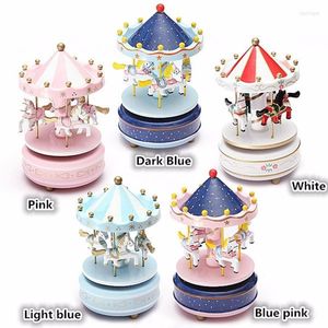 Decorative Figurines Bless Animated Classic 4 Horse Go Round Musical Carousels Box Christmas Kid Children Birthday Gift