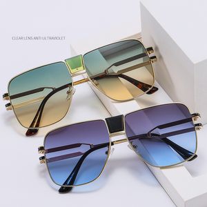 2023 Óculos de sol polarizados de luxo Designer de lentes feminino homem Óculos idosos idosos para mulheres Estrutura de óculos de sol vintage Metal 6 cores