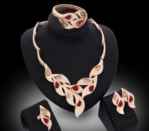 Fashion style flowers golden necklace restoring ancient ways dress accessories jewelry set dinner activities3939132
