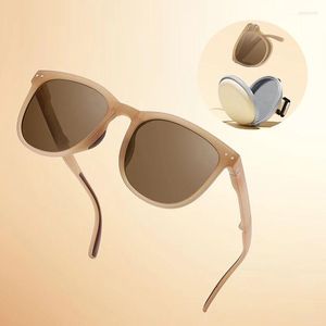 Solglasögon vikta polariserade för kvinnor bekväm förvaring mode solglasögon som kör utomhus presentförpackning standard