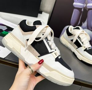 Man 3 färgklänningskor AM-1 Bone Sneakers Runner Men designer skor fluffiga andningsbara äkta läder bekväm skateboardsko med stor tunga