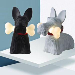 Masa lambaları Nordic Modern Karikatür Çocuk Odası Yatak Odası Başucu Lamba Salonu Çalışma Yaratıcı Kemik Dekorasyon Işık Reçine Hediye Köpek