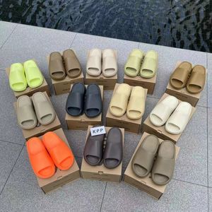 Wholesale Factory Slippers Mens Womens Indoor Outdoor Super Soft Beach Shoes Embossed Letter Slipper Trend Street Sandals Large Size 35-45