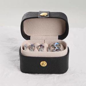 Bärbar mini smycken lådan ring arrangör örhängen förvaring fodral förpackning pu läder halsband hållare gåvor fall smycken lådor