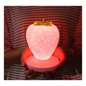 Gece Işıkları Brelong Gece Işığı Yaratıcı Stberry USB Şarj Yatağı Dekoratif Göz Masa lambası Beyaz / Pembe Kırmızı Damla Teslimat Otemx
