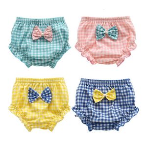 Panties 4pcs Lot Baby Girl Underwear Pure Cotton Lotus Leaf Plaid Bread Cute Korean Style With Bow Wholesale and Retail For Kids 221205