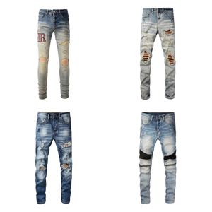 22ss Luxurys Designer Jeans Mens Jeans Moda İnce-Boşluk Beş Yıldızlı Rahat Uygun Boya Kapalı Lokomotif Biker Pantolon Stil Delik Denim Baskı Pamuk Mavi İnce Ayaklar