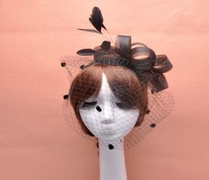 Feather Fascinator Hair Accessoires BRIDAL VIRDCAGE VEIL HAT Wedding Hoeden en fascinators goedkope feminino cabelo kleuren7264045