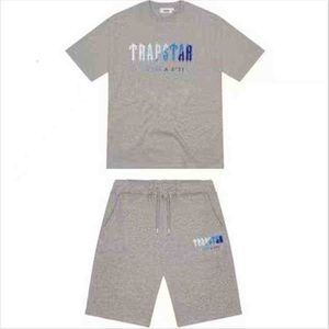 Trapstar Tshirt and Shorts Men Sets Tracksuit Summer Basketball Jogging Sportswear HARAJUKU Krótkie topy