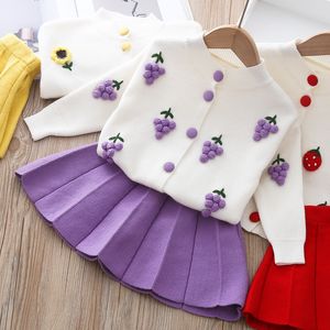 Roupas Define meninas de manga longa Terno de tricô de Natal Autumn Winter Girls Sweater Cardigan Skirt Top Two Piece Conjunto 221205