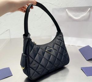 Women Designer Re-nylon Shoulder Bags Handbags luxury Sign Crossbody Bag Fashion Hardware Handle Underarm hobo Bag