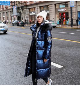 Yüksek yeni varış kaliteli kış ceket kadınları sıcak kalın kapşonlu kürk uzun ceket parlayan kumaş şık kadın palto