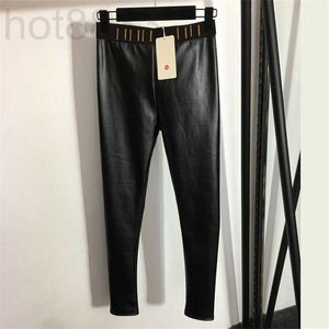 Calça de tamanho grande feminino designer de couro quente feminino preto moda de pelúcia inverno quente quente 7er2