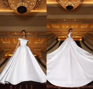 Wholesale Gorgeous Arabic Wedding Dresses Long train Off the Shoulder Lace Appliques Satin Plus Size Bridal Gowns Dress