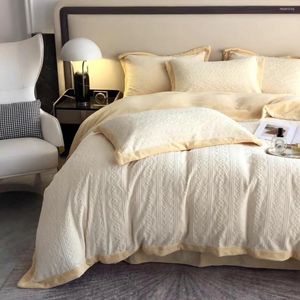 Клетки для постельных принадлежностей сплошной цветной фланель набор осени зимой теплое флисовое стеганое стеганое одеяло.