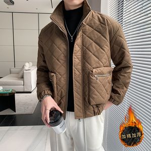 Piumino da uomo Parka Tasca 3D Giacca da uomo invernale Moda scozzese Casual Piumino Colletto alla coreana Cappotto da lavoro Addensare Cappotti caldi abbigliamento uomo 221205