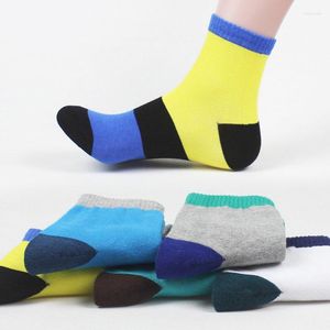 Herrensocken Mode Männer Baumwoll männlich glückliche warme Streifen farbenfrohe Serie für vier Jahreszeiten Long Socksf0256