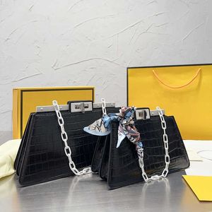 Сумки для покупок Tote 2023 Новая тота женщина дизайнер дизайнер мягкая кожа дизайн сумочка плеч