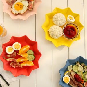 Dinnerware Define pratos de cerâmica de alta qualidade Japan Zakka em estilo zakka sob vidratórios de lanches criativos de café da manhã