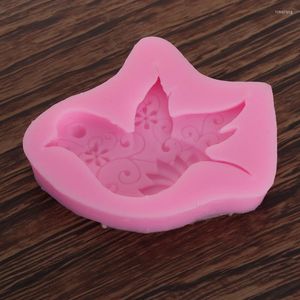 Bakeware Tools Flying Bird Silicone Mold Fondant Cake 3D Magpie för DIY Decor Chocolate Sugarcraft Making