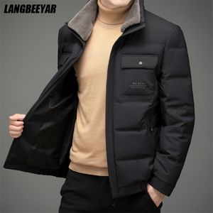 Mens Down Parkas High End Luksusowy projektanta marki Winte Casual Fashion Grey Duck Down Coats Men with futre kurtka wiatraka puffer ubrania mężczyzn 221207