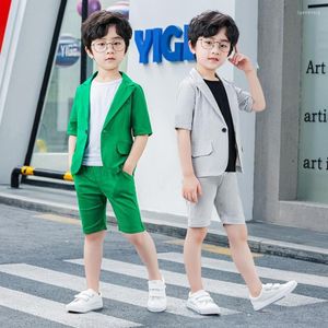 衣類セット男の子夏の半袖スーツジャケットショーツフォーマルドレスキッドソリッドカラーブレザーセットチャイルドウェディングタキシード幼児衣装L1799