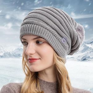 Berretti Cappello di lana Moda da donna Avvolgente Protezione per le orecchie calda Palla di pelo in maglia antivento con per le donne