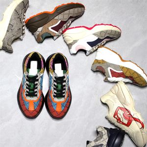 Designer Rhyton Freizeitschuhe Männer Frauen Turnschuhe Vintage Chaussures Plattform Sneaker Erdbeere Maus Mund Schuh mit Box