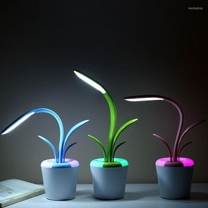 Lampade da tavolo Lampada da scrivania a LED in stile vegetale Tubo flessibile 7 temperature di colore con 3 livelli di luminosità Porta di ricarica USB Cura degli occhi