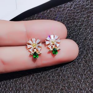 Moda Queen Bee Ear studs Brincos Animal Gancho Brinco CZ Feminino Charme Nupcial Casamento Jóias Presente