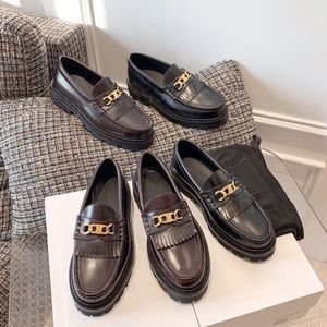 Klassisk modekvalitet av högsta kvalitet skorplattform loafers kvinnor slil på skor lyxiga designer skor fabrikskor formella skor 35-40 med låda