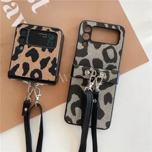 Folding Necklace Leopard Print Phone Cases for Samsung Galaxy Z Flip3 Flip4 5G Adjustable Lanyard Vintage Leather Vogue Protective Shell Shockproof