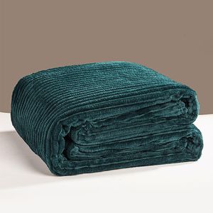 Blanket Bonenjoy Bed Green Color Soft Flannel Single Queen King Warm Plaids for Beds mantas de cama Thow 221207 on Sale
