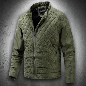 Piumino da uomo Parka Primavera Autunno Giacca Moda Abbigliamento Motivo a rombi Bomber verde militare Casual e Cappotto Plus Size 5XL 221207