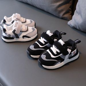 Spor ayakkabı çocuk ayakkabıları erkek ve kızlar gündelik sporlar artı kadife yumuşak toddler slip olmayan koşu moda 221207