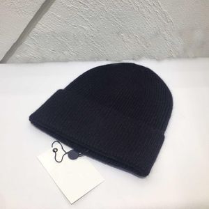 Tasarımcı Erkek Bere Bayan Örme Şapka Lüks Kafatası Kapaklar Kış SKI Sıcak Tutmak Tavşan Kürk Kaşmir Rahat Açık Moda Şapkalar 8 Renkler Ücretsiz Toz Torbası
