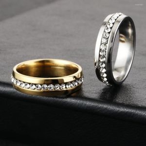 Pierścionki ślubne 6 mm dhinestone dla mężczyzn Kobiety parę srebrnych kolorów ze stali nierdzewnej pierścionka zaręczynowe