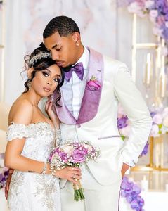 White Mens Wedding Tuxedos Purple Shawl Lapel Groom Groomsmen Tuxedos Man Blazers Jacket Excellent 2 Piece Suits Jacket Pants Tie 2813