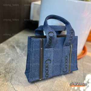 Dam Denim Tote Designer Handväska Designers Väskor Lyxmärken Totes C Handväskor För Dam Portmonnäer Blå Axelväska Plånböcker 120804