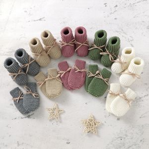 First Walkers Baby Shoes Gloves Set Knit born Girls Boys Boots Mitten Fashion Butterfly-knot Toddler Infant Slip-On Bed Hand Made 221208