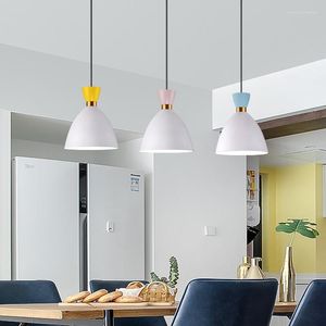 Lâmpadas pendentes Modern LED Iron Light Light Candelier Deco Maison Kitchen Island Bulbo vintage Lâmpada Designer de luxo