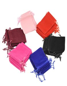 2017 Velvet Drawstring Gift Bags Small Sieraden Zakken Kerstmoor Holder Holder Aangepast Gedrukt Logo Pink 7x9cm 50 stks Lot FR1601818