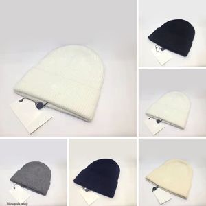 Mente de inverno Brand Brand Warm Caps Beanies 2022 European American Women Hats Double-camada de camada dupla malha feminina Chap￩u de l￣ feminina