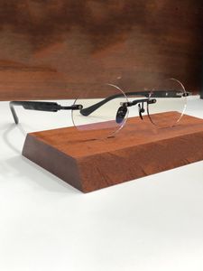 CHR Designer Fashion Solglasögon Ramar för kvinnor Mens Frame Optiska solglasögon Män Mans Glass Cat Eye Oval Cool Recept Anpassningslinser