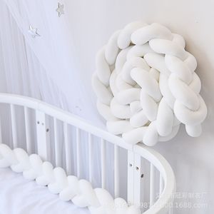 Bed Rails 1M/2M/3M Braid Knot Crib Bumper Protector Handmade Braided Cushion Soft Pillow Girls Room Decor For Baby 221209