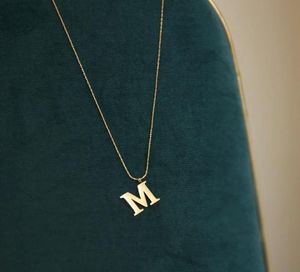 Fade aldrig minimalistisk bokstav m h￤nge halsband choker 18 k guld pl￤terad 316 l titan rostfritt st￥l fin smycken kvinna g￥va nec1472194