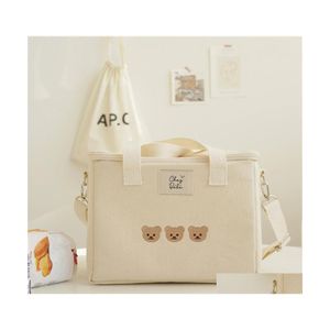 기저귀 가방 mtifunctional Mother Baby Bag Waterproof Bear 자수 열 방화 엄마 패션 음식 저장 220610 드롭 배달 dh8ye