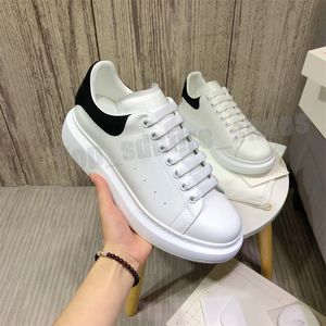 Qualitycasual Top Shoes Designer Woman Shoe Leather Lace Up Men Fashion Platform Oversized Sneakers White Black Mens Womens Luxury Veet