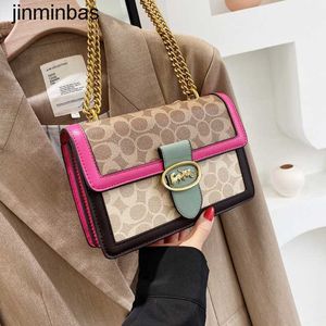 50% rabatt i butiker 2023 Fashion Bag Fashionabla och vacker koreansk färgkontrast Kvinnor Nya kedja Msenger dubbelfack Small Square Printed Shoulder